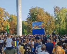 В Харькове с размахом отмечают День города, кадры: открыт самый высокий в Европе флагшток и не только
