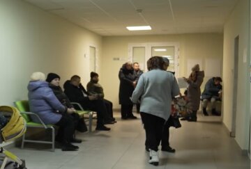 Денежная помощь для пенсионеров в Запорожье