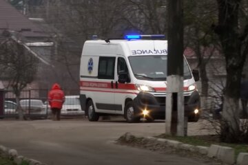 скорая помощь, врачи, машина скорой