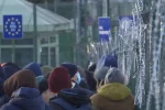 Украинцы пошли на штурм польской границы: кадры с места огромных очередей