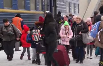 Выезд украинцев за границу: страны, куда можно въехать беженцам без загранпаспорта