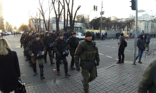 "Терпение лопнуло": В центре Киева люди в отчаянии бросаются под авто, подробности ЧП