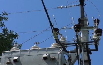 Графики отключения света в Кировоградской области на 16 мая
