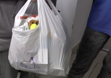 Гуманитарная помощь пенсионерам в Запорожье