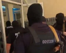 Захоплення бізнес-центру в Одесі: терміново злетілася поліція, відео з місця