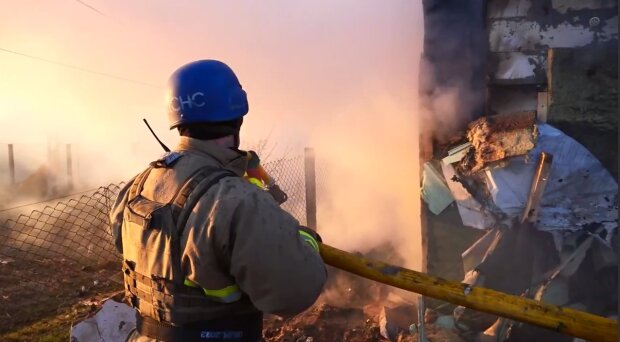 KuHCYYxErOClvLyDSS0CsFTnNEawiRqSrkBHF4k9