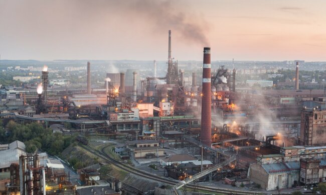 Криворожского промгиганта прижали  со всех сторон: что изменилось после визита Зеленского