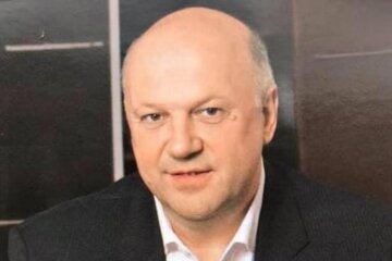 Советник главы ОП Пасечник может быть связан с тайной VIP-вакцинацией - СМИ