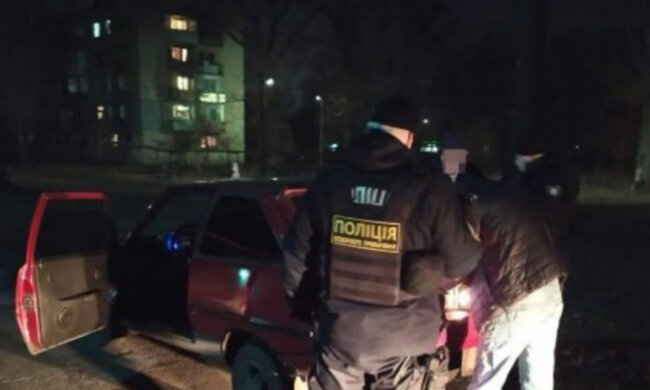 Спецназ влаштував облаву на Дніпропетровщині: затримують прямо на вулиці, фото