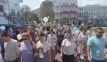В Одесі тисячі віруючих Української православної церкви пройшли в марші за традиційні сімейні цінності