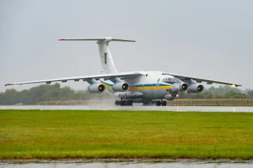 У Києві можуть скасувати нічні польоти літаків: люди стурбовані