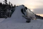 снег