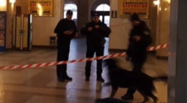 Новая угроза взрыва в Киеве: на место срочно съехались полицейские и кинологи, детали