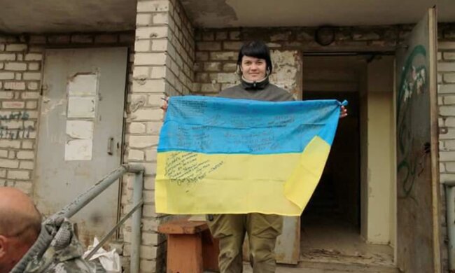 "Витягла з того світу 486 осіб": полтавська акушерка здійснила справжній подвиг на Донбасі