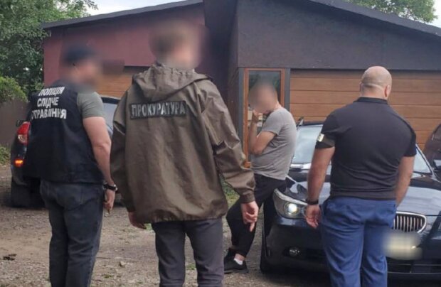 Гуманітарні авто для ЗСУ пішли на продаж: подробиці злочинної схеми