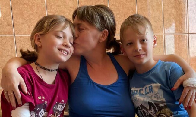 11-летний Ярославчик заботится о маме и сестре: обеим оторвало ноги на вокзале в Краматорске