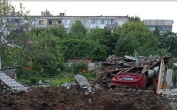 Нова хвиля ударів по будинках: люди залишились без води та світла, дані про постраждалих і кадри руйнувань