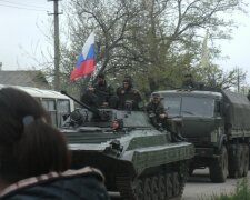 Россия перебросила на Донбасс войска, скрыть не удалось: "десятки грузовиков..."