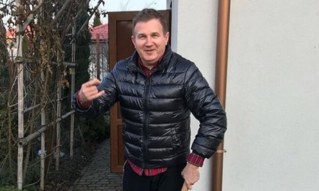 Горбунов показал забавы с сынишкой, пока мама не видит: "Настоящий мужчинка!"