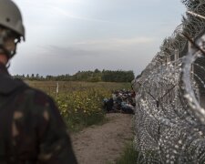 Біженці почали голодування біля закритого кордону Угорщини