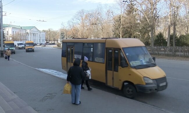 Обмеження руху у Полтаві