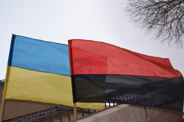 Навколо прапора розгорівся скандал, екс-чиновниця дозволила собі неприпустиме