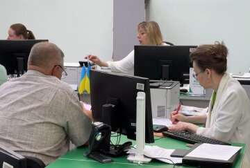 Денежная помощь для пенсионеров в Киевской области