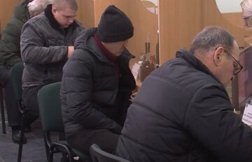 Денежная помощь для пенсионеров в Николаевской области