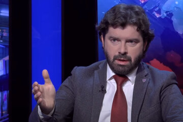 Новак рассказал, почему украинцы нищают и 40 гривен за доллар это "нормально": "Вот откуда все наши беды"