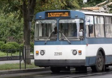Обмеження руху транспорту в Житомирській області