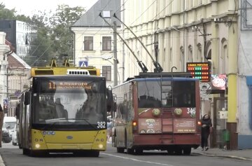 Ограничение движения транспорта в Черновцах