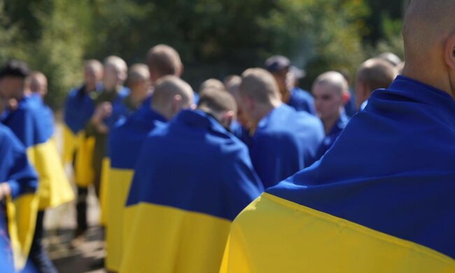 "Украина не потеряла время и шанс": экс-пленный ответил на критику командира "Азова" относительно последнего обмена с рф