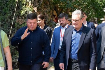Кір Стармер відвідав Подільський район Києва