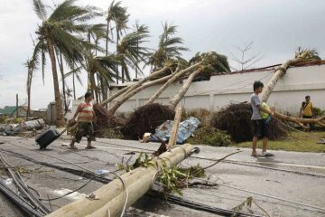 тайфун Мелор Филиппины