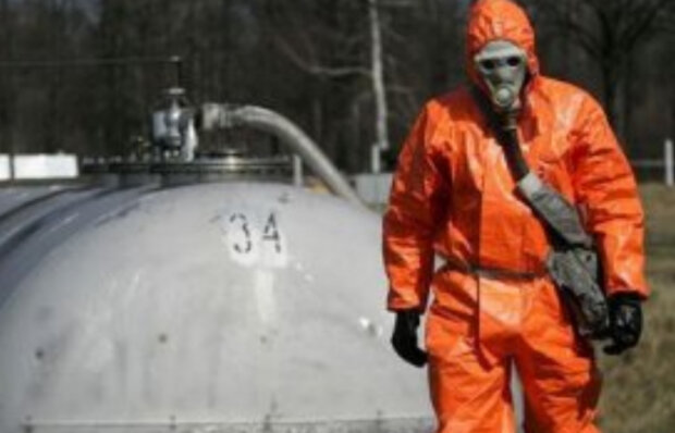 Город под Днепром на грани катастрофы: "тысячи тонн ракетного топлива оказались..."