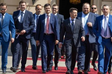 Слуга народа, Зеленский, Разумков