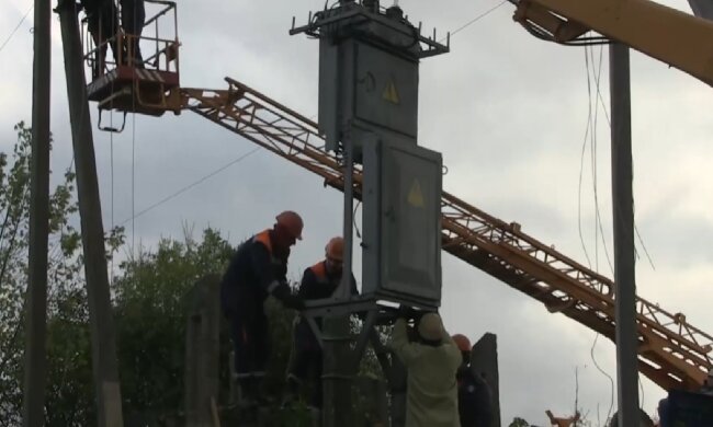 Графіки відключення світла у Дніпропетровській області на 18 липня