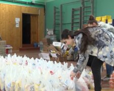 Безкоштовні продукти для ВПО та пенсіонерів у Полтаві