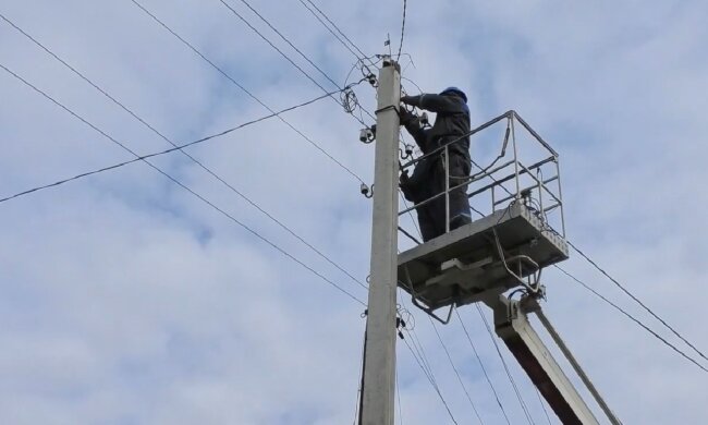 Графіки відключення світла в Одеській області на 14 грудня