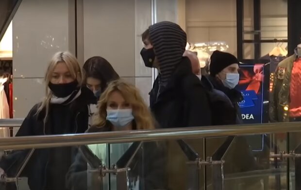 Карантин по новым правилам, что кардинально изменится с 24 февраля: "Запрещена перевозка пассажиров..."