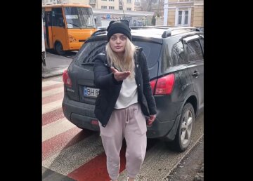 Автоледі збила жінку на "зебрі", очевидці підняли скандал: відео з Одеси