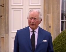 Принц Чарльз вперше з'явився на публіці після смерті батька, вид спадкоємця престолу вражає: "Сльози на очах..."