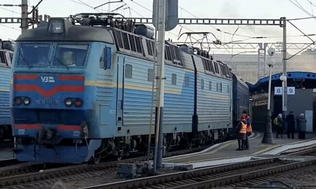 Новий графік руху поїздів у Дніпропетровській області