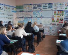 У київській школі розгорівся скандал через викладача-сталініста: "образив Майдан і побажав учениці "здохнути"