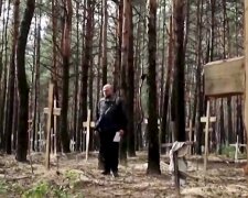 "Похоронить вместе": среди безымянных могил под Изюмом мужчина нашел своих родных, детали трагедии