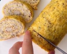 Для сытного обеда: рецепт куриного рулета с сыром и зеленью