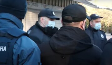 Побили студентку і запшикали газом чоловіка: серія нападів сталася на вулицях Одеси