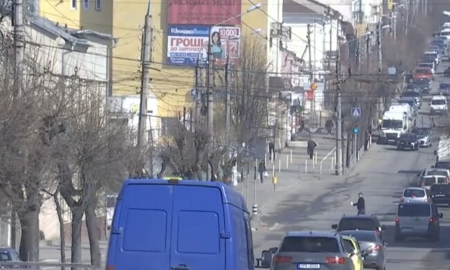 Обмеження руху транспорту в Чернівцях