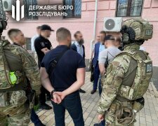 Артур Емельянов