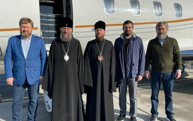 Делегация УПЦ вылетела в Израиль для доставки Благодатного огня в Украину
